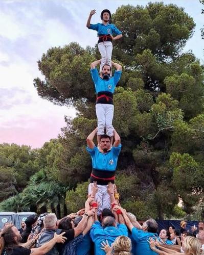 Els Castellers del Foix a la Super Mati Custom juliol de 2023.jpg