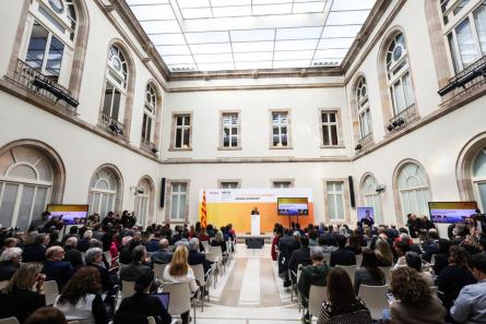 La consellera Mas Guix durant la presentació dels pressupostos al Parlament (22023).JPG