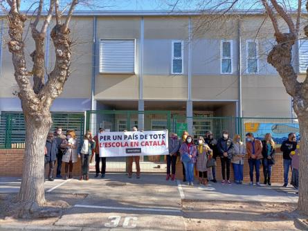 MANIFESTACIÓ ESCOLA EN CATALÀ 22-01-22 (4).jpeg